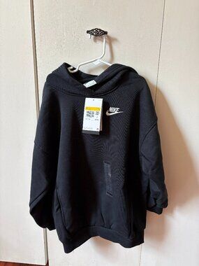 Nike Sportswear Club Fleece Hoodie Kids Small Black NWT Embroidered Logo FZ5579-